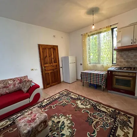 Casa In Albania A Vicino Il Centro *