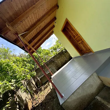 Casa In Albania A Vicino Il Centro Holiday home Tirana